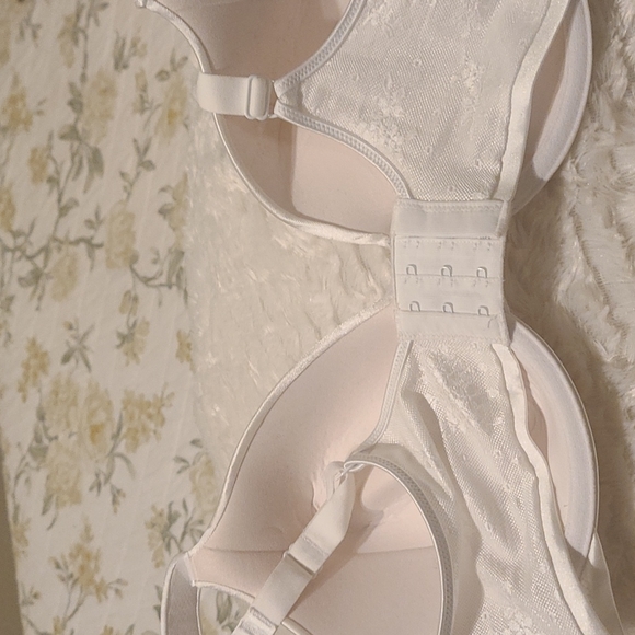 Bra - Picture 4 of 5